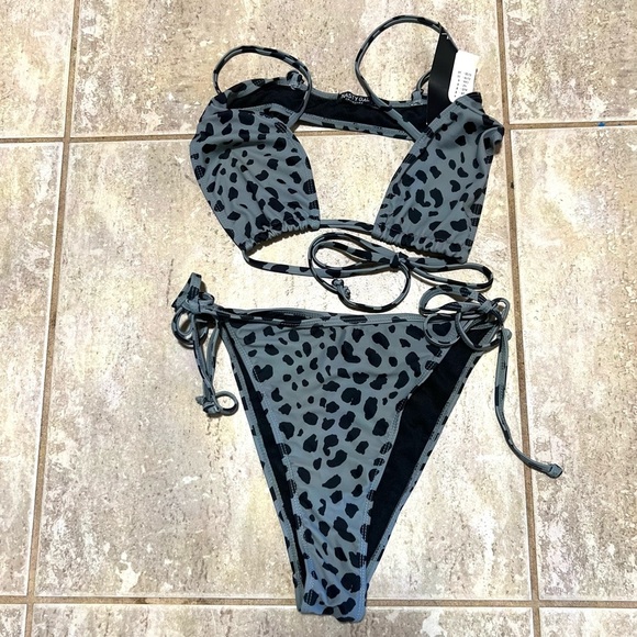 🖤🖤NWT-NASTY GAL Always Sunny Leopard Tie Bikini Set SZ 4 🖤🖤 - Picture 6 of 10